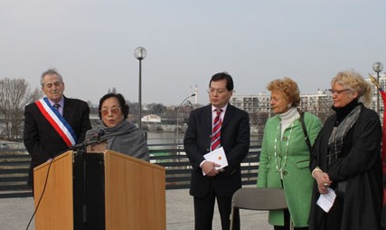 Inauguration de la place des Accords de Paris en France